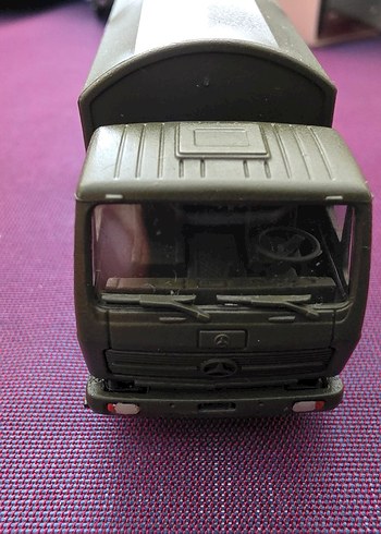 1/87 ölçek askeri kamyon mercedes