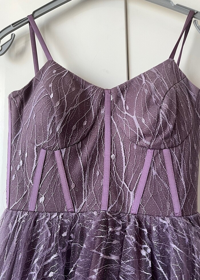 Kısa abiye elbise - Görsel 2