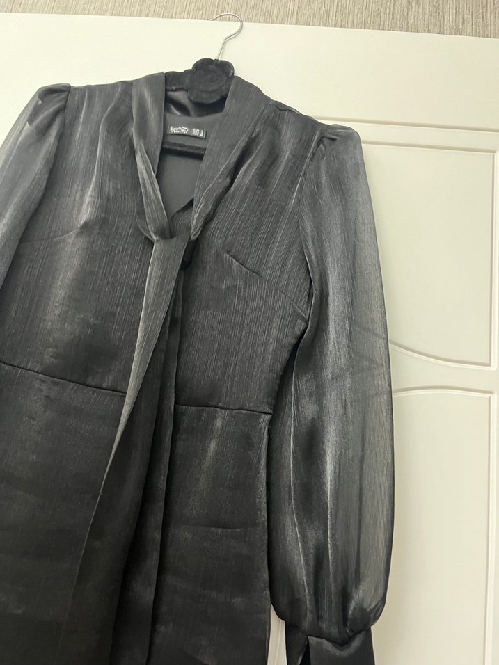 Uzun Kollu Siyah Gotik Kadın Elbise - Görsel 3