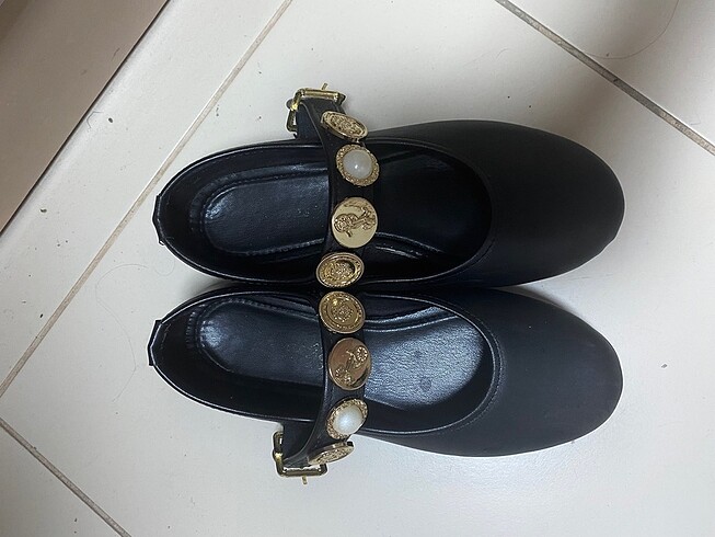 Zara Siyah Babet