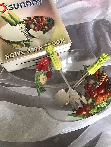 Cam Salata tabağı
