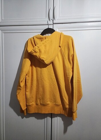xs Beden sarı Renk H&M marka orjinal sweatshirt