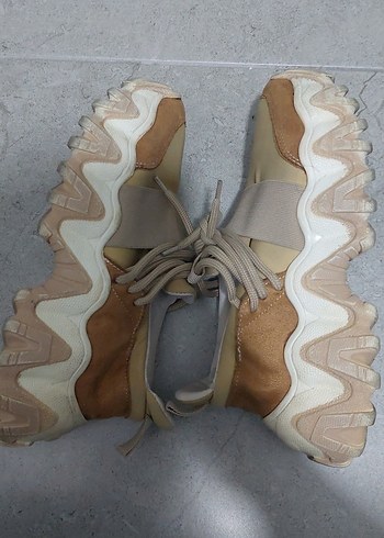 Bej Süet Dolgu Topuklu Kadın Spor Ayakkabı - Görsel 4