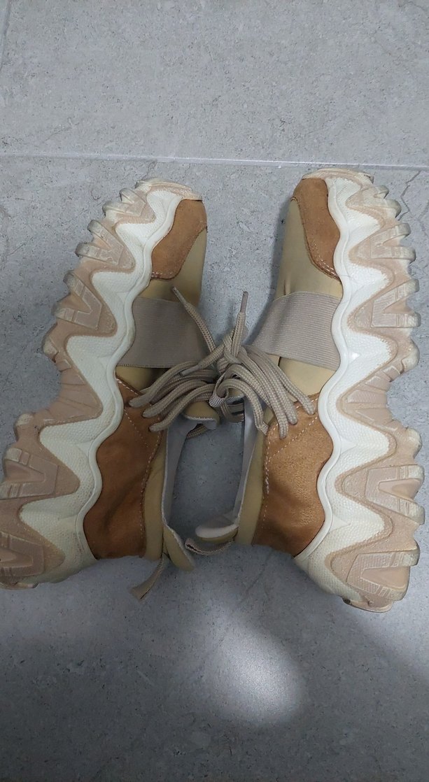 Bej Süet Dolgu Topuklu Kadın Spor Ayakkabı - Görsel 4