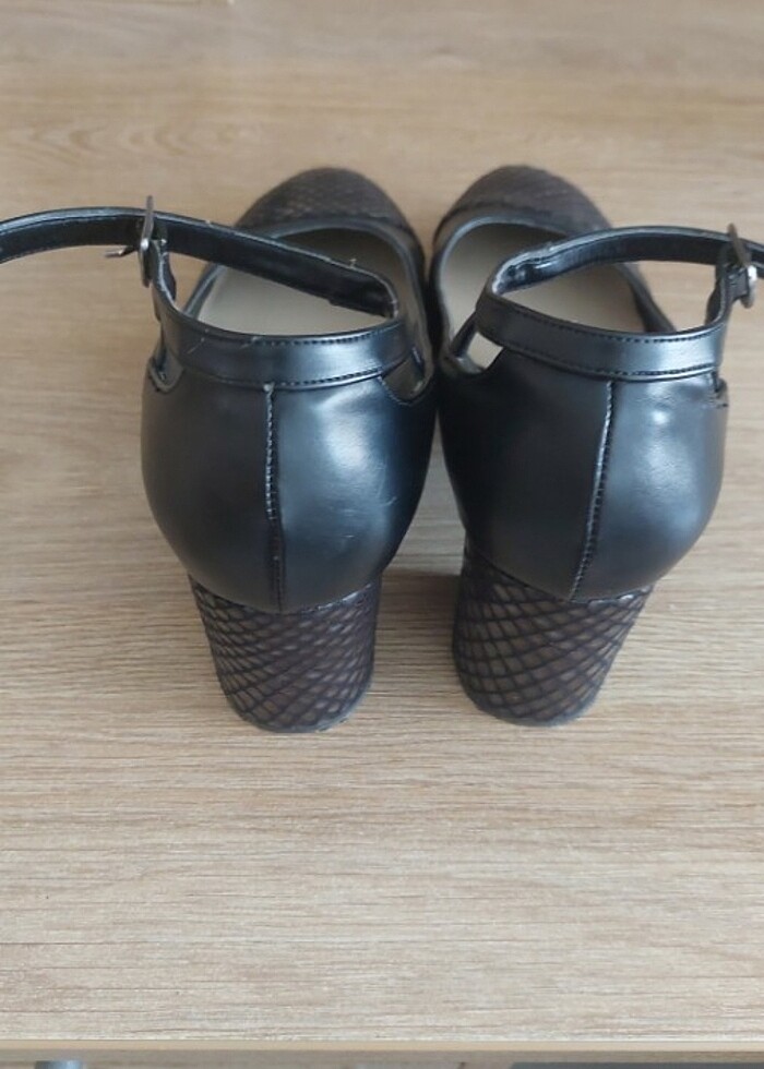 Topuklu ayakkabı - Görsel 2