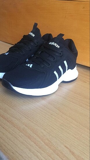 Nike HİÇ GİYİLMEDİ 44 NUMARA ADİDAS