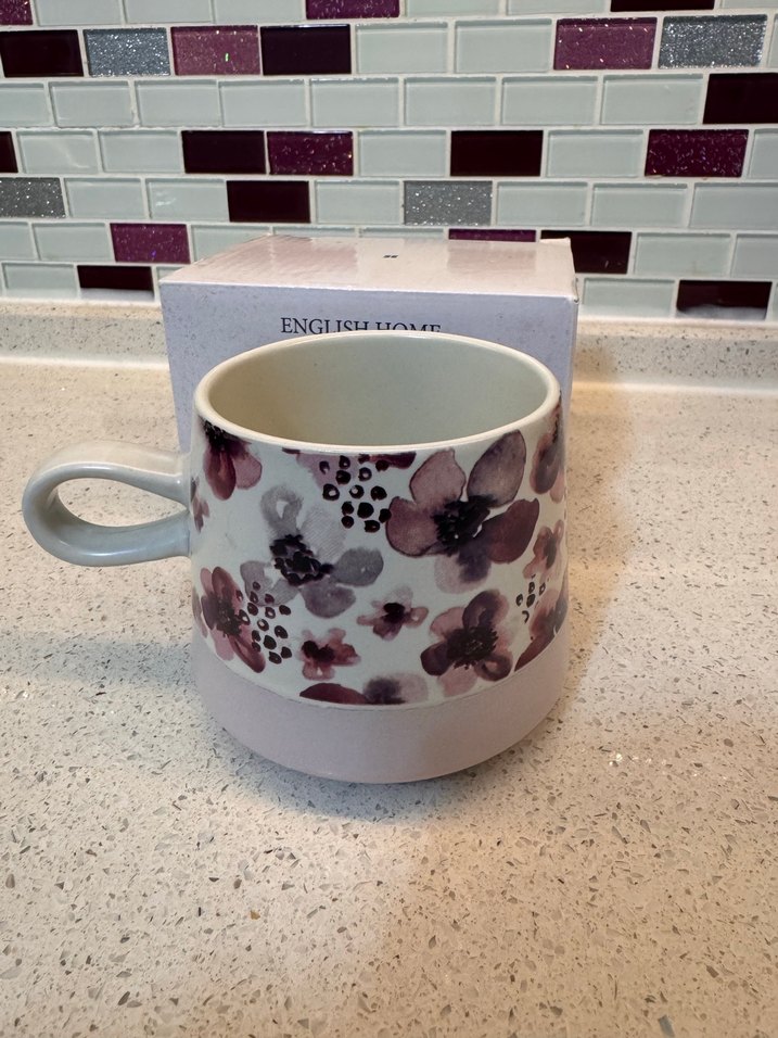 Mor Çiçek Desenli Seramik Kupa - Görsel 3