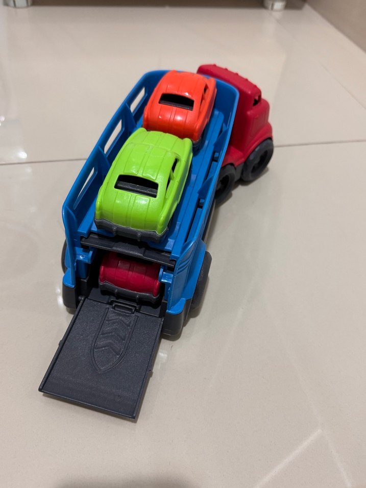 Renkli Oyuncak Kamyon ve Arabalar Seti - Görsel 3