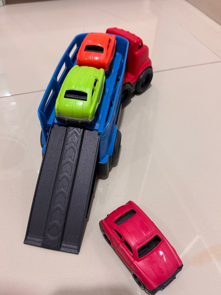 Renkli Oyuncak Kamyon ve Arabalar Seti - Görsel 2