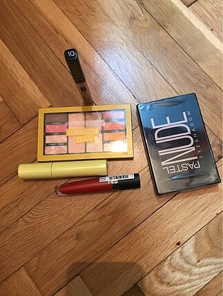Maybelline far paleti