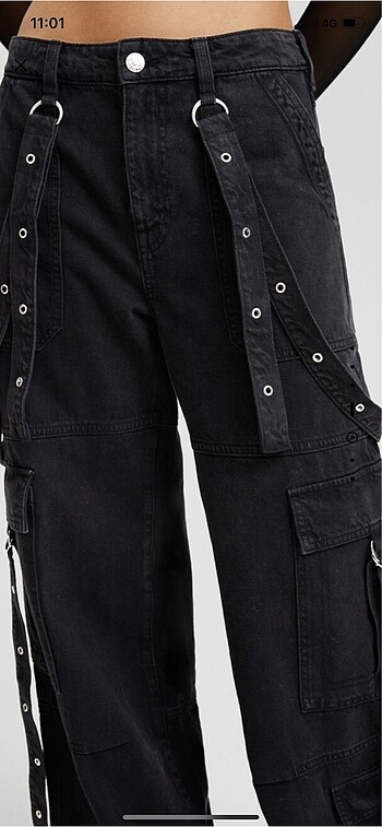 xs Beden siyah Renk Bershka kayışlı fitilli kargo pantolon