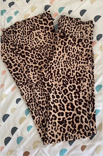 s Beden çeşitli Renk desenli leoparlı ispanyol paça pantolon