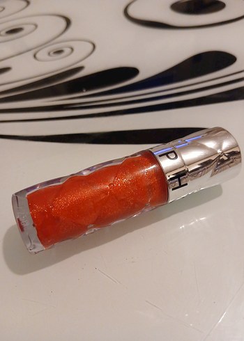 Parlak Kırmızı Dudak Parlatıcısı - Görsel 5