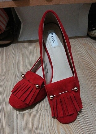37 Beden kırmızı Renk İpekyol süet ayakkabı
