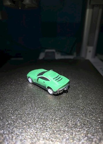 3d Baskı Aston Martin Valour model anahtarlık - Görsel 2