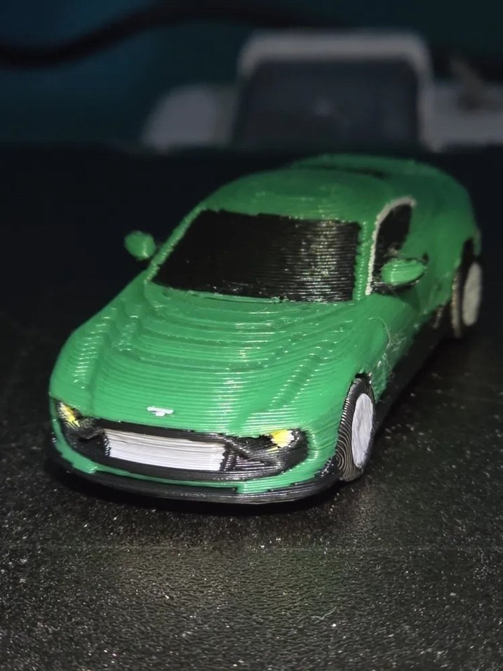 3d Baskı Aston Martin Valour model anahtarlık - Görsel 4