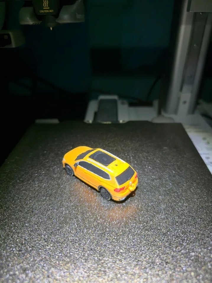 3d baskı Volkswagen Tiguan R Line Model Anahtarlık - Görsel 2