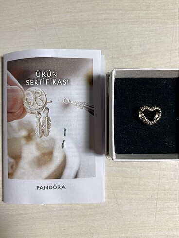 Pandora BONCUKLU KALPLİ PANDORA CHARM