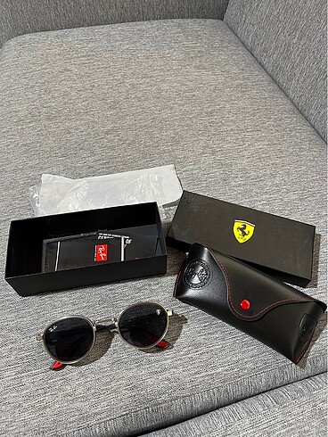Rayban Ferrari Gözlük