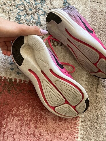 38 Beden pembe Renk orijinal nike koşu ayakkabısı