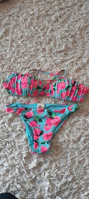 H&M bikini.