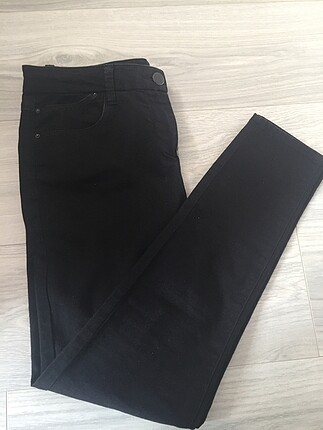 Siyah İnce Kot Pantolon