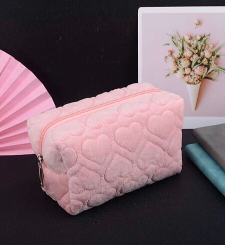 Coquette Cozy Pembe Kalpli Yumuşak Büyük Makyaj Çantası Kalem