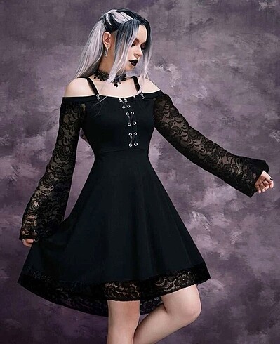 Gotik Dantelli Siyah Elbise