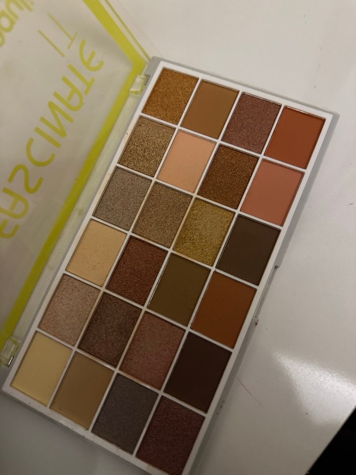 Bej Tonlarda FASCINATE Göz Farı Paleti - Görsel 2