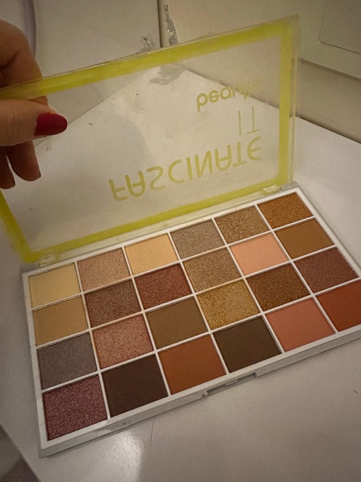 Bej Tonlarda FASCINATE Göz Farı Paleti - Görsel 3