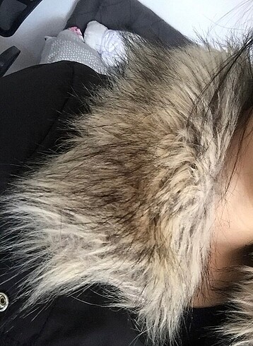 Bershka kürklü mont - Görsel 4