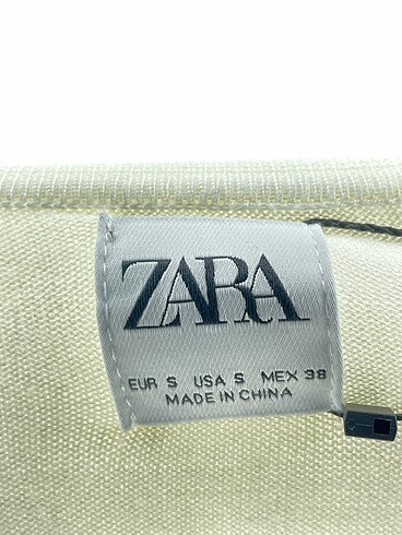 s Beden beyaz Renk Zara T-shirt %70 İndirimli.
