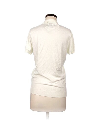 s Beden Zara T-shirt %70 İndirimli.