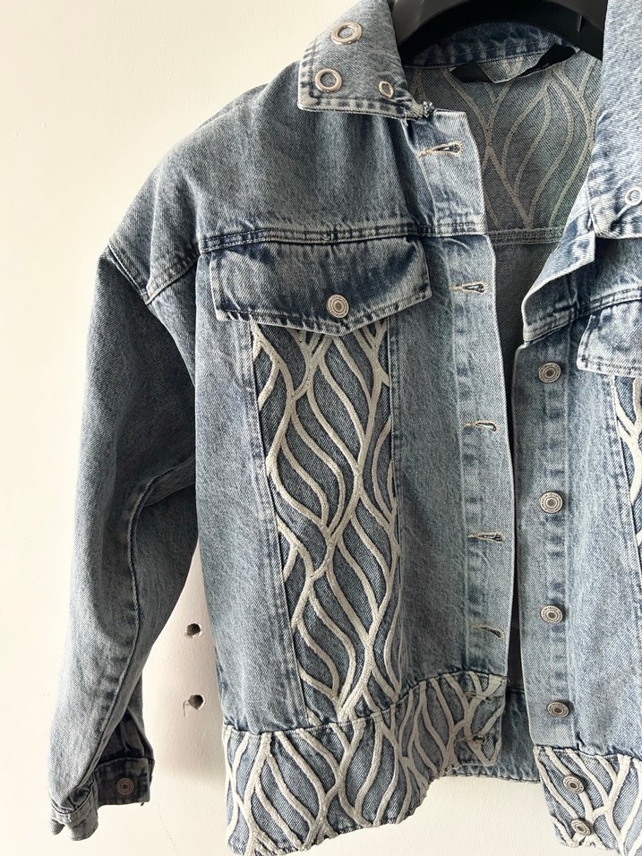 Nakışlı Düğmeli Kadın Kot Ceket - Görsel 2