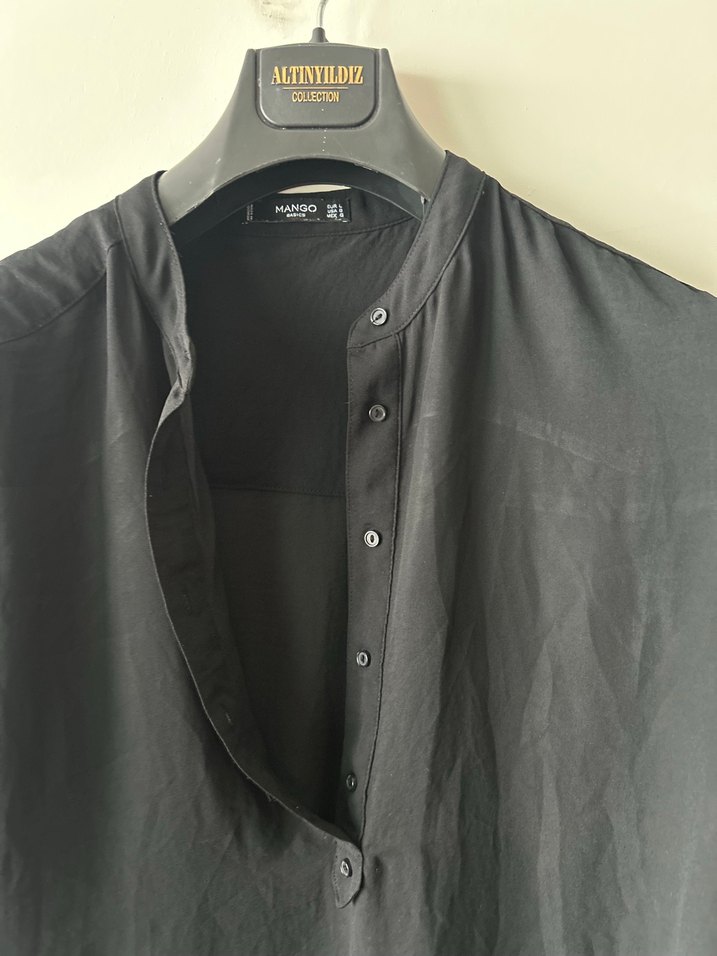 Siyah Düğmeli Uzun Kollu Kadın Gömlek - Görsel 4