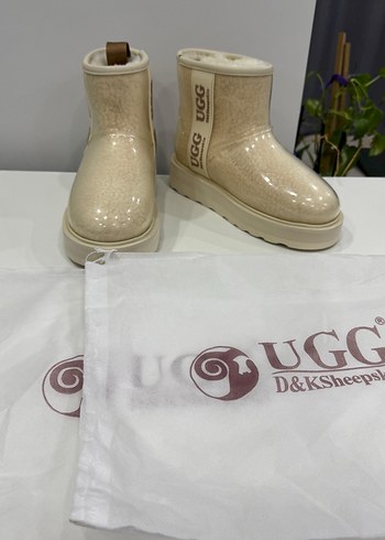 38 Beden Bej Kadın UGG Tüylü Dolgu Topuk Bot