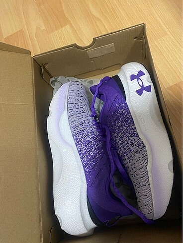 Under armour ayakkamj