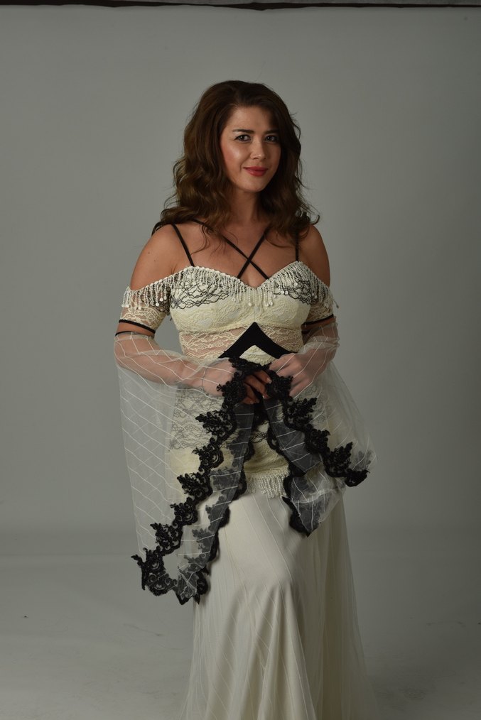 Dantel Detaylı Uzun Straplez Beyaz Elbise - Görsel 5