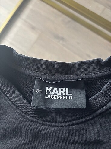 l Beden KARL LAGERFELD L beden siyah sweat