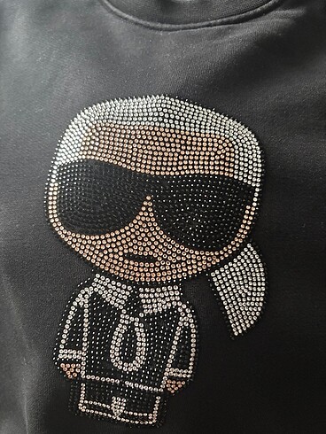 l Beden siyah Renk KARL LAGERFELD L beden siyah sweat