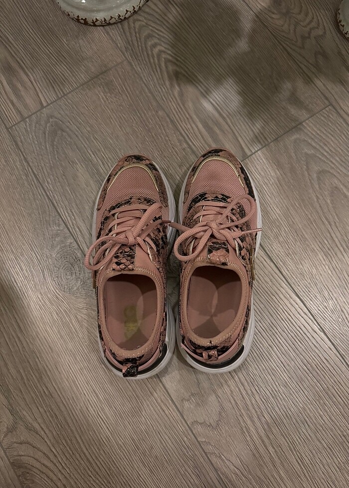 Ayakkabı - Görsel 2