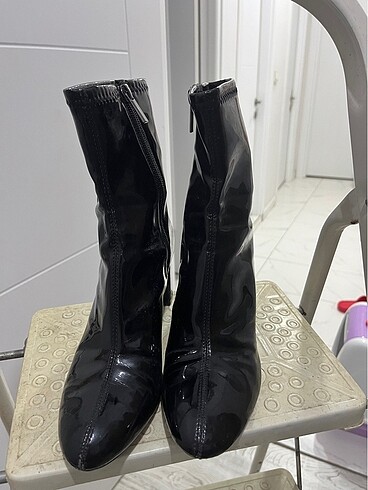 36 Beden Bershka topuklu bot
