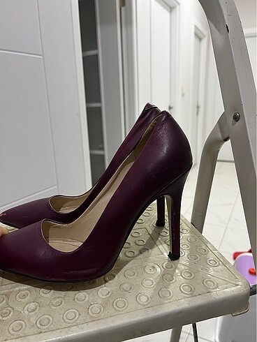 37 Beden Adl stiletto