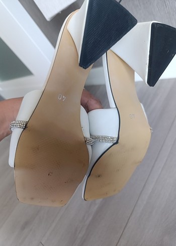Beyaz Blok Topuklu Payetli Kadın Terlik - Görsel 5