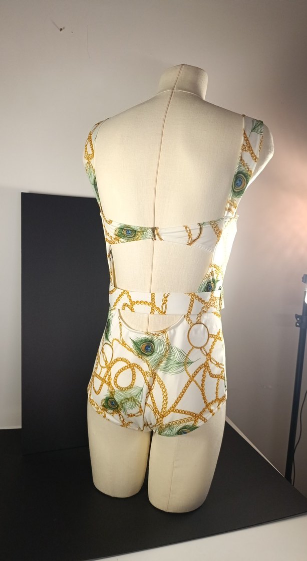 Zincir Detaylı Beyaz Desenli Kadın Mayo - Görsel 3