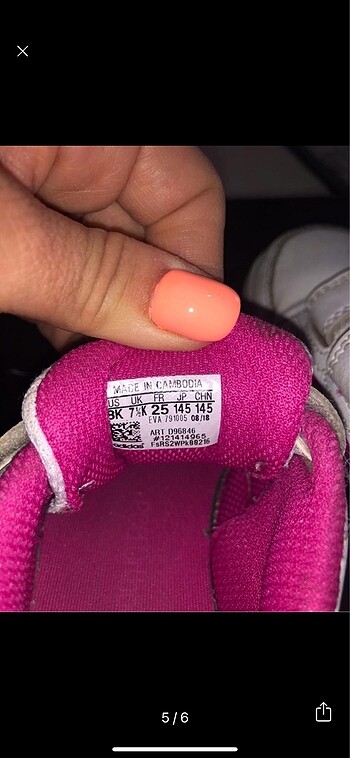 25 Beden beyaz Renk Adidas 25 numara ayakkabı