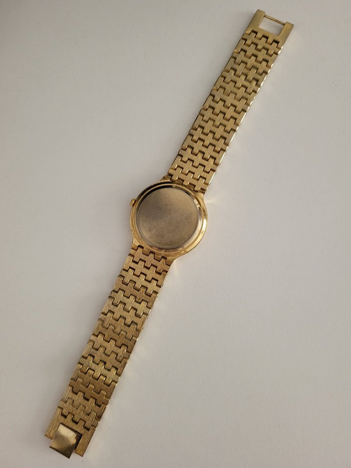 Zincir Detaylı Altın Kadın Kol Saati - Görsel 3