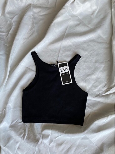 Zara crop