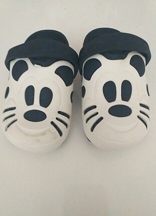 Mickey mousse lisanslı ürünüdür 