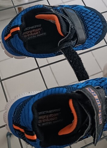 24 Beden mavi Renk Skechers çocuk ayakkabısı